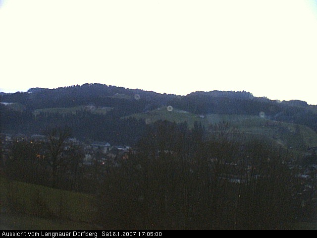 Webcam-Bild: Aussicht vom Dorfberg in Langnau 20070106-170500
