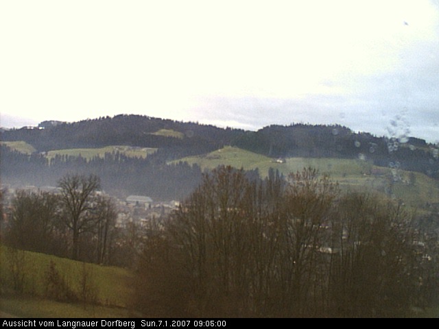 Webcam-Bild: Aussicht vom Dorfberg in Langnau 20070107-090500