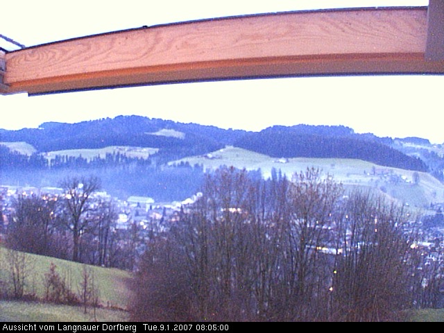 Webcam-Bild: Aussicht vom Dorfberg in Langnau 20070109-080500