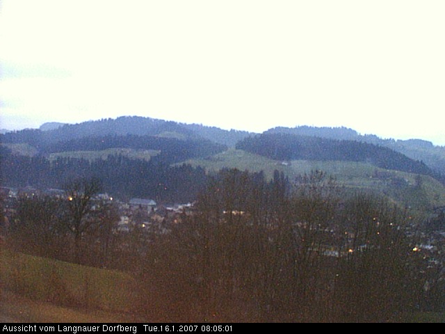 Webcam-Bild: Aussicht vom Dorfberg in Langnau 20070116-080500