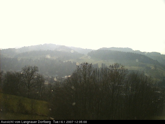 Webcam-Bild: Aussicht vom Dorfberg in Langnau 20070116-120500