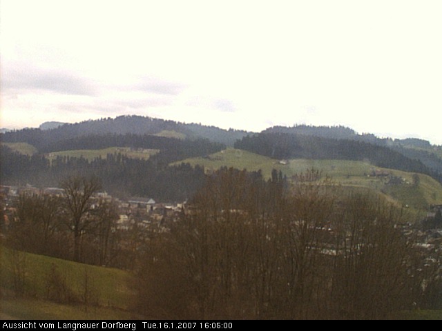 Webcam-Bild: Aussicht vom Dorfberg in Langnau 20070116-160500
