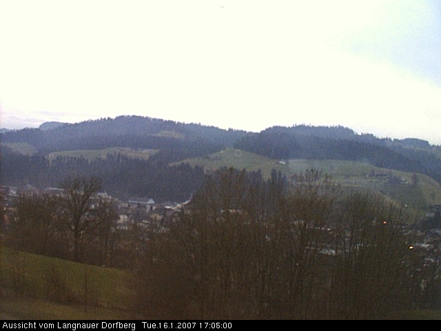 Webcam-Bild: Aussicht vom Dorfberg in Langnau 20070116-170500