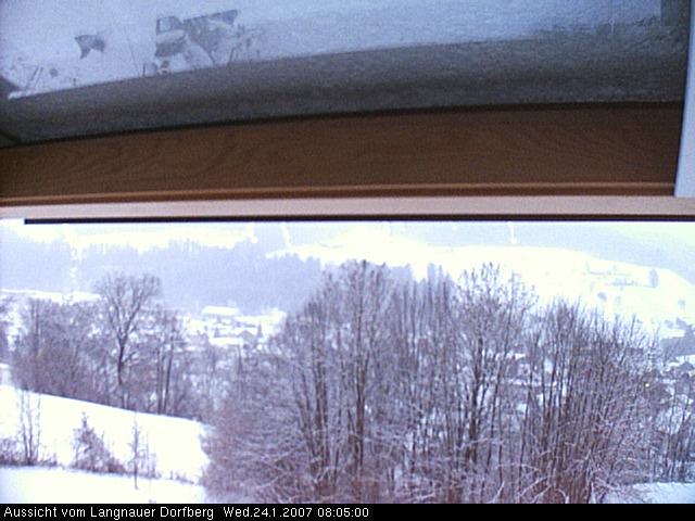 Webcam-Bild: Aussicht vom Dorfberg in Langnau 20070124-080500
