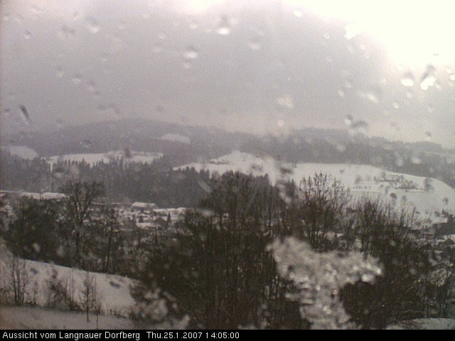Webcam-Bild: Aussicht vom Dorfberg in Langnau 20070125-140500