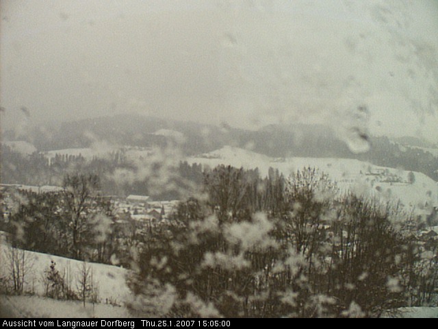 Webcam-Bild: Aussicht vom Dorfberg in Langnau 20070125-150500