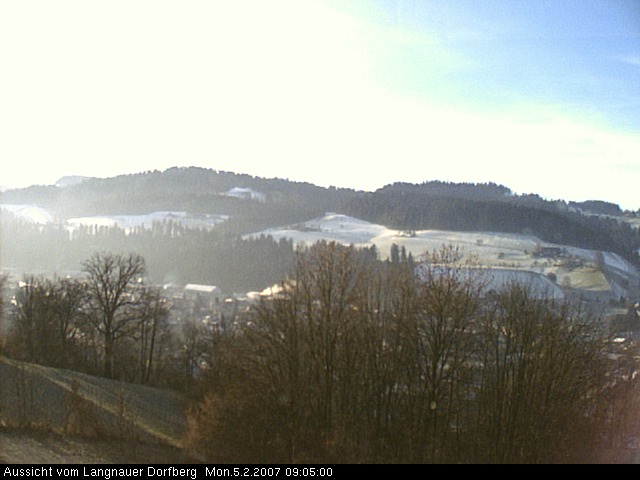 Webcam-Bild: Aussicht vom Dorfberg in Langnau 20070205-090500