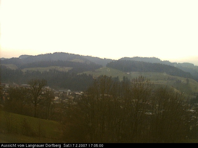 Webcam-Bild: Aussicht vom Dorfberg in Langnau 20070217-170500