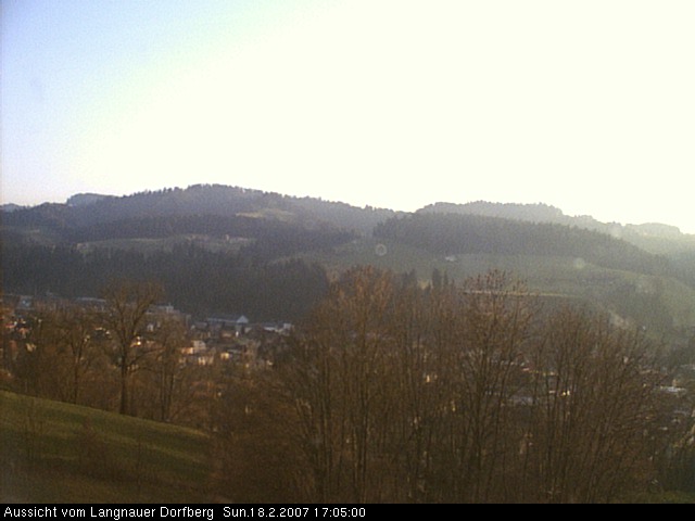 Webcam-Bild: Aussicht vom Dorfberg in Langnau 20070218-170500