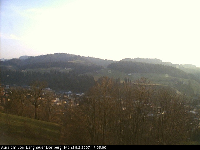 Webcam-Bild: Aussicht vom Dorfberg in Langnau 20070219-170500