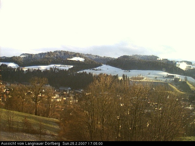 Webcam-Bild: Aussicht vom Dorfberg in Langnau 20070225-170500