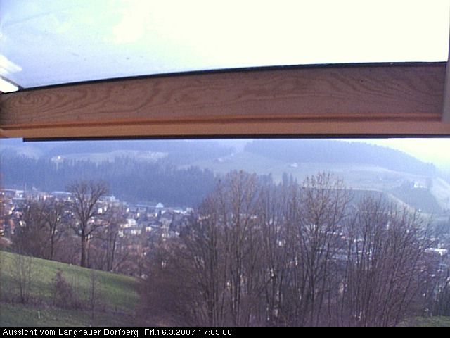 Webcam-Bild: Aussicht vom Dorfberg in Langnau 20070316-170500