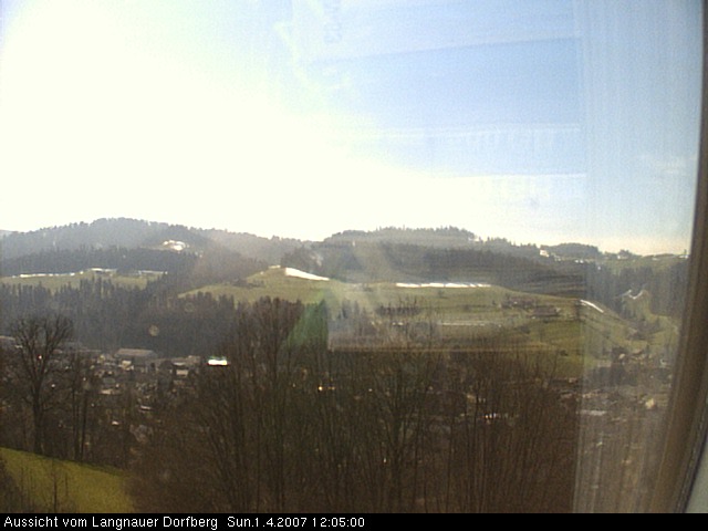 Webcam-Bild: Aussicht vom Dorfberg in Langnau 20070401-120500