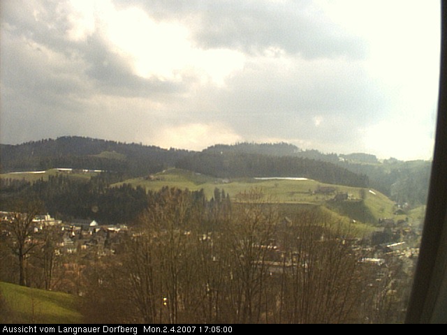Webcam-Bild: Aussicht vom Dorfberg in Langnau 20070402-170500