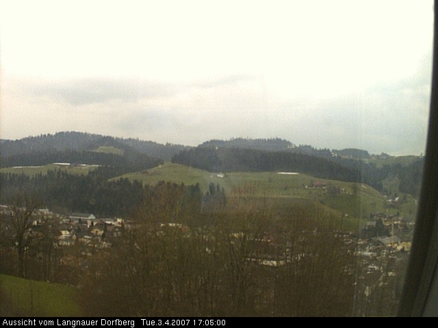 Webcam-Bild: Aussicht vom Dorfberg in Langnau 20070403-170500