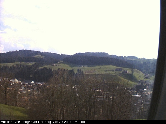 Webcam-Bild: Aussicht vom Dorfberg in Langnau 20070407-170500