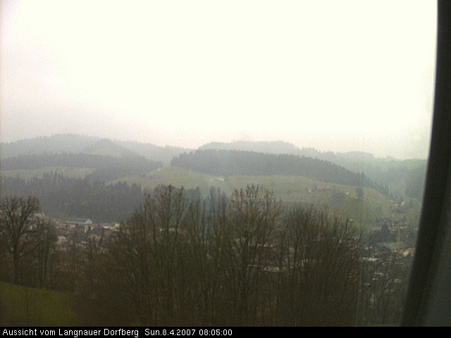 Webcam-Bild: Aussicht vom Dorfberg in Langnau 20070408-080500
