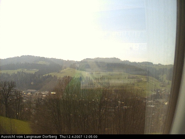 Webcam-Bild: Aussicht vom Dorfberg in Langnau 20070412-120500