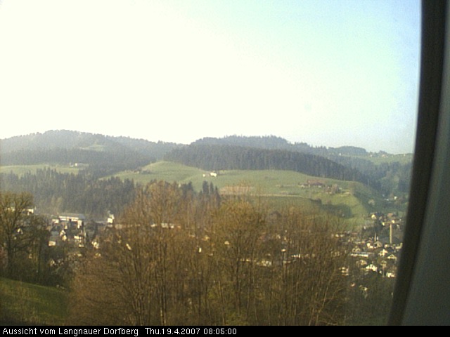Webcam-Bild: Aussicht vom Dorfberg in Langnau 20070419-080500