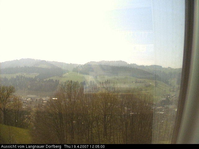 Webcam-Bild: Aussicht vom Dorfberg in Langnau 20070419-120500