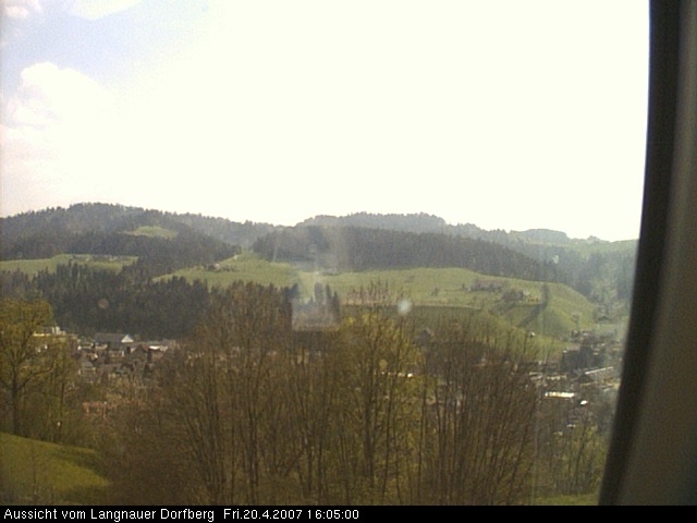 Webcam-Bild: Aussicht vom Dorfberg in Langnau 20070420-160500