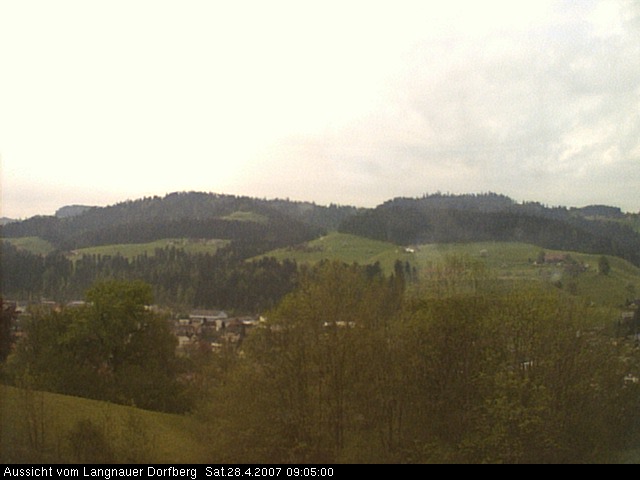 Webcam-Bild: Aussicht vom Dorfberg in Langnau 20070428-090500