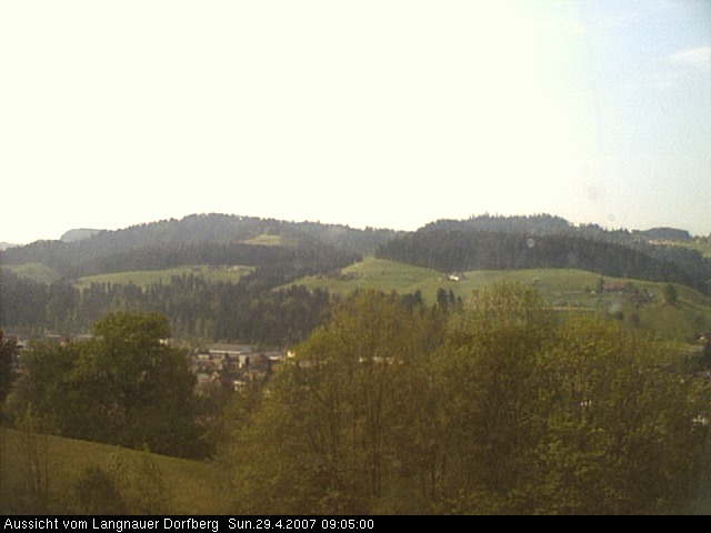 Webcam-Bild: Aussicht vom Dorfberg in Langnau 20070429-090500