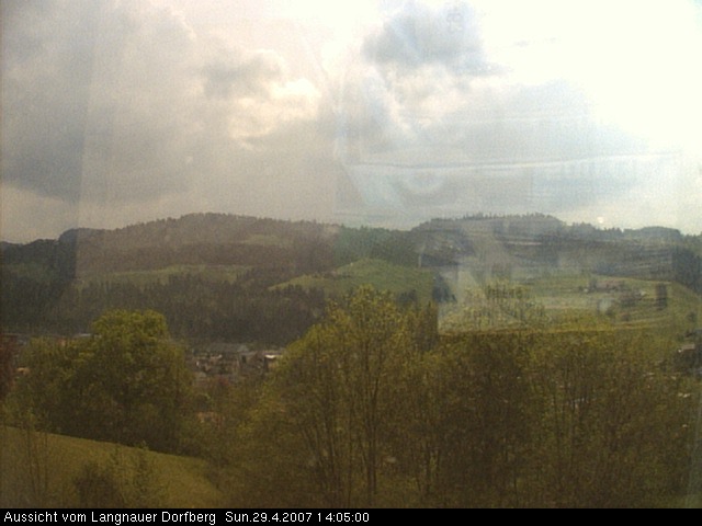 Webcam-Bild: Aussicht vom Dorfberg in Langnau 20070429-140500