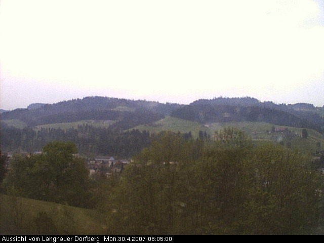 Webcam-Bild: Aussicht vom Dorfberg in Langnau 20070430-080500