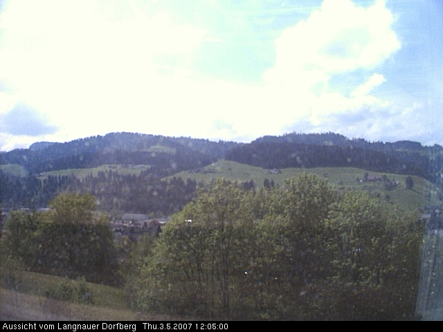 Webcam-Bild: Aussicht vom Dorfberg in Langnau 20070503-120500