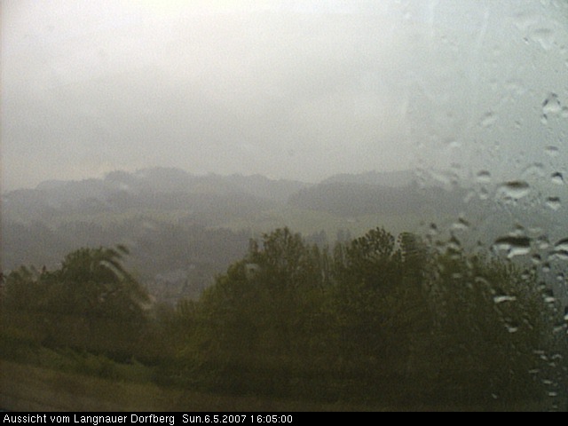 Webcam-Bild: Aussicht vom Dorfberg in Langnau 20070506-160500