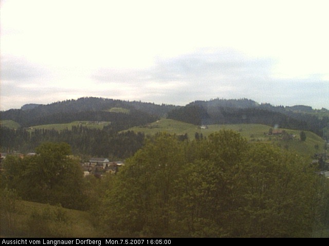 Webcam-Bild: Aussicht vom Dorfberg in Langnau 20070507-160500
