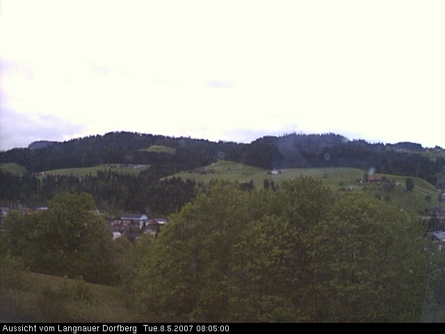 Webcam-Bild: Aussicht vom Dorfberg in Langnau 20070508-080500