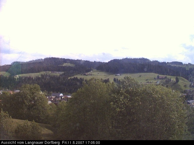 Webcam-Bild: Aussicht vom Dorfberg in Langnau 20070511-170500