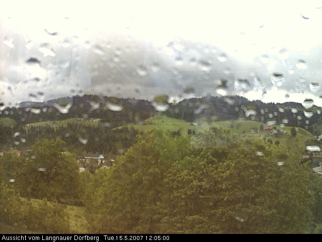 Webcam-Bild: Aussicht vom Dorfberg in Langnau 20070515-120500