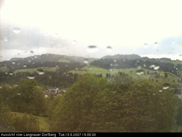 Webcam-Bild: Aussicht vom Dorfberg in Langnau 20070515-150500