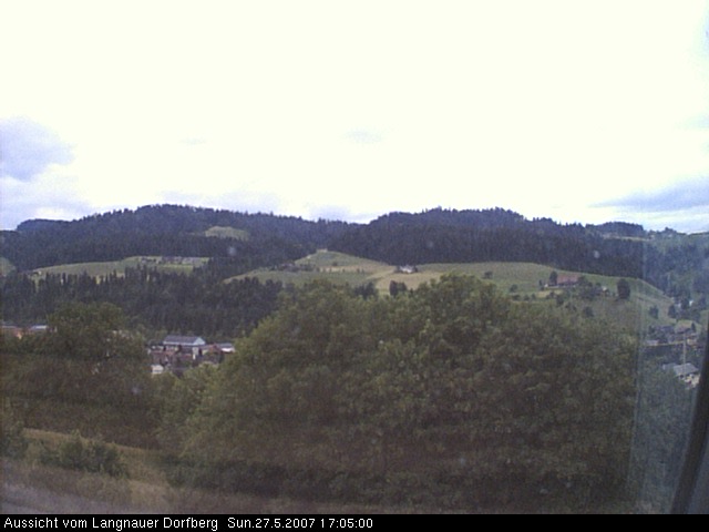 Webcam-Bild: Aussicht vom Dorfberg in Langnau 20070527-170500