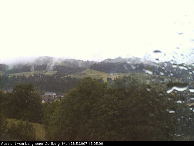Webcam-Bild: Aussicht vom Dorfberg in Langnau 20070528-160500