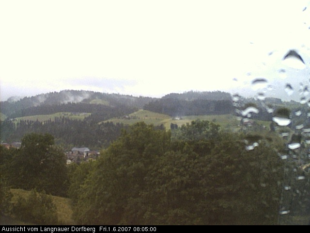 Webcam-Bild: Aussicht vom Dorfberg in Langnau 20070601-080500