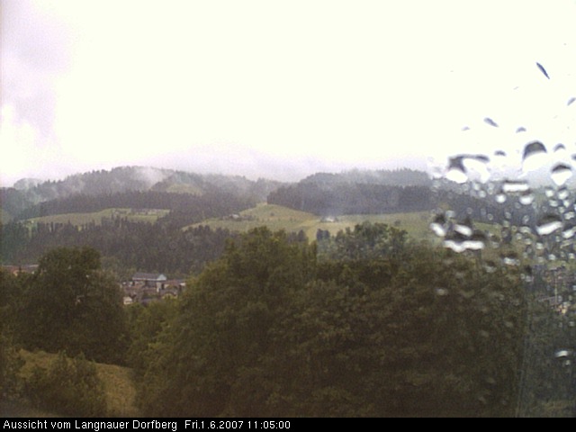 Webcam-Bild: Aussicht vom Dorfberg in Langnau 20070601-110500