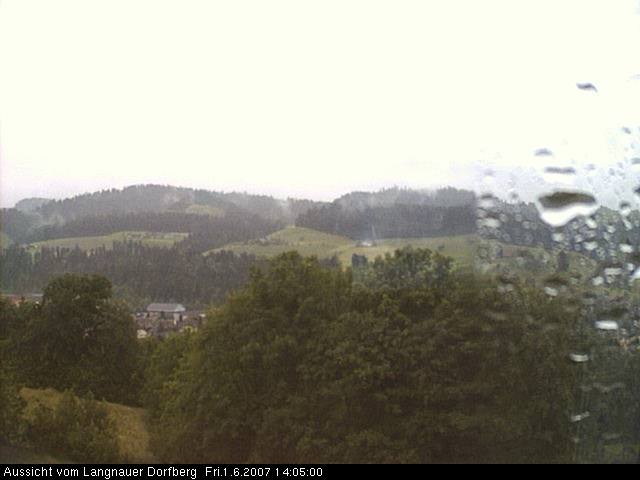 Webcam-Bild: Aussicht vom Dorfberg in Langnau 20070601-140500