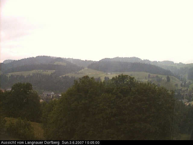 Webcam-Bild: Aussicht vom Dorfberg in Langnau 20070603-100500