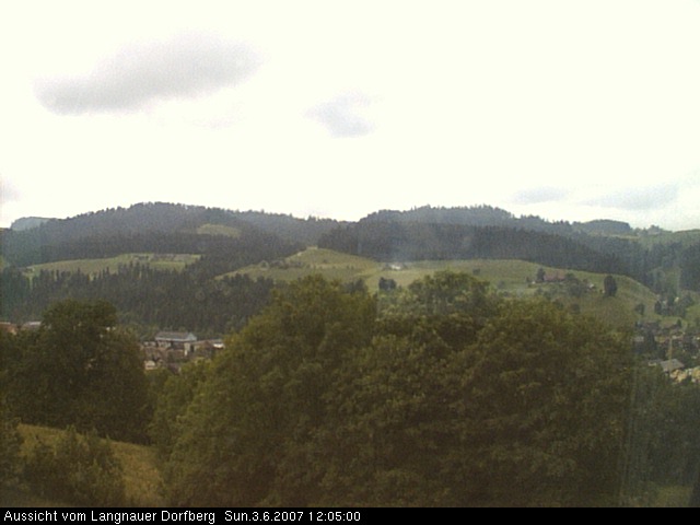 Webcam-Bild: Aussicht vom Dorfberg in Langnau 20070603-120500