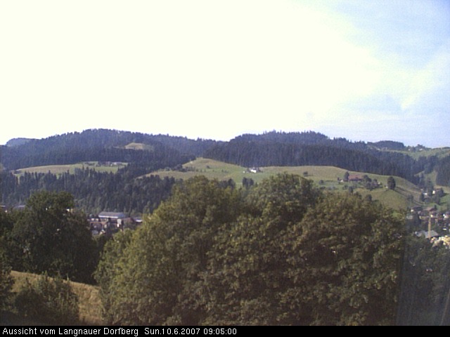 Webcam-Bild: Aussicht vom Dorfberg in Langnau 20070610-090500