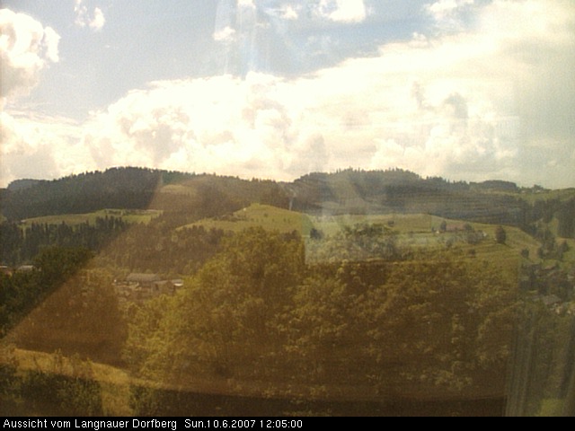 Webcam-Bild: Aussicht vom Dorfberg in Langnau 20070610-120500