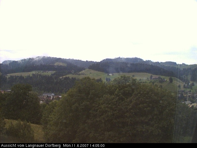 Webcam-Bild: Aussicht vom Dorfberg in Langnau 20070611-140500