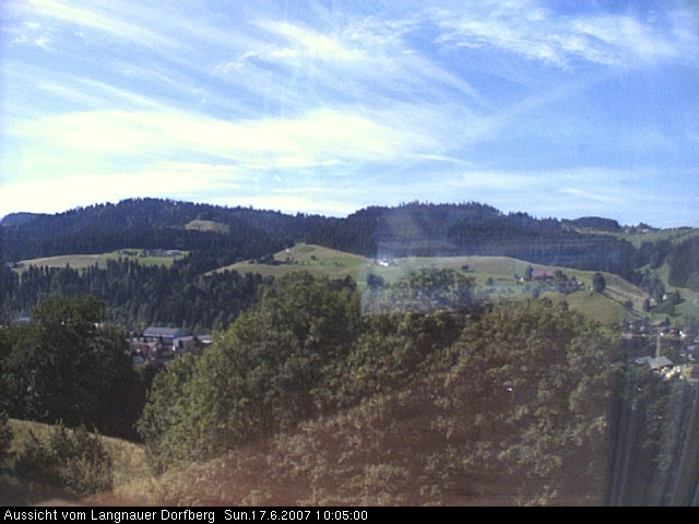 Webcam-Bild: Aussicht vom Dorfberg in Langnau 20070617-100500