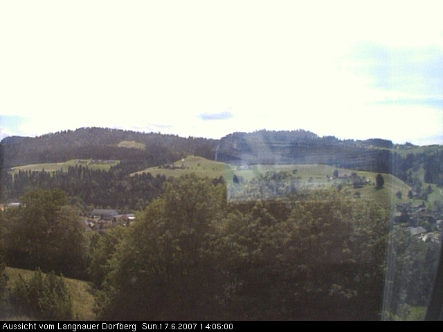 Webcam-Bild: Aussicht vom Dorfberg in Langnau 20070617-140500