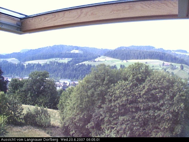 Webcam-Bild: Aussicht vom Dorfberg in Langnau 20070620-080500