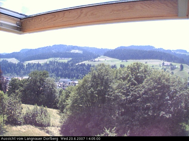 Webcam-Bild: Aussicht vom Dorfberg in Langnau 20070620-140500